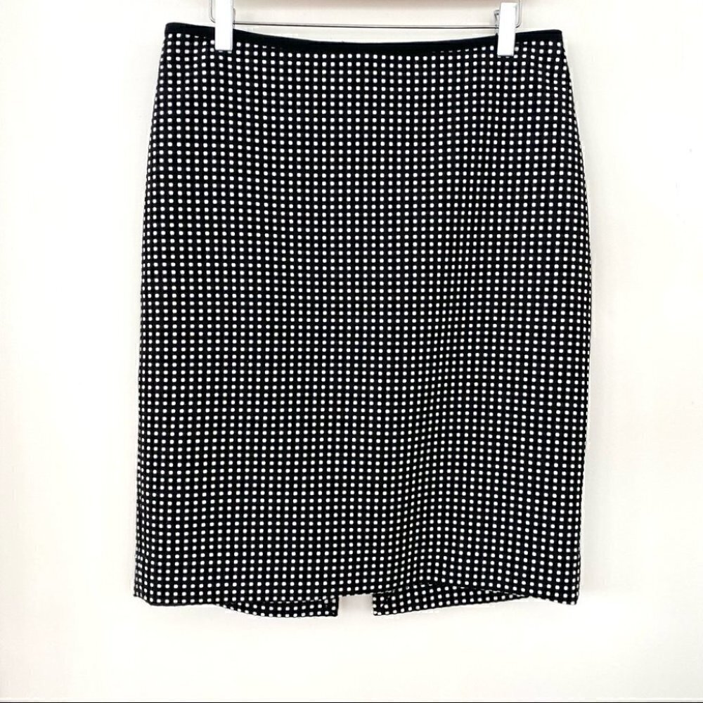 White House  Black Market lined pencil skirt